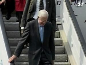 Делегация бывших западных лидеров прибыла в Пхеньян Делегация бывших западных лидеров прибыла в Пхеньян