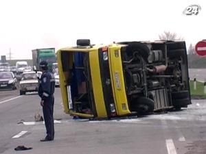 12 пасажирів отримали травми в результаті аварії на Донеччині