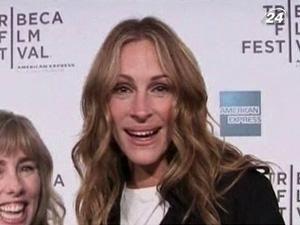 Семейная премьера фильма от Джулии Робертс, ее мужа и сестры Семейная премьера фильма от Джулии Робертс, ее мужа и сестры