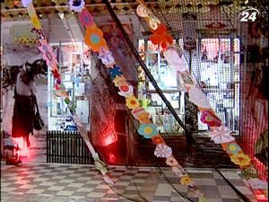 У столиці презентували екологічний арт-проект "Захисні квіти" У столиці презентували екологічний арт-проект "Захисні квіти"