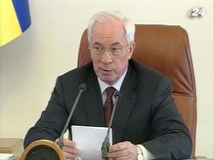 Азаров накажет из-за плохого урожая Азаров накажет из-за плохого урожая