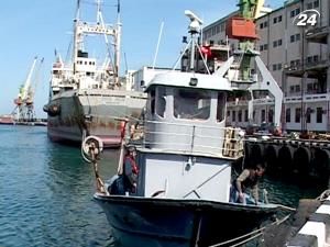 Прикордонники затримали турецьку шхуну з браконьєрами Прикордонники затримали турецьку шхуну з браконьєрами