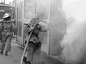 В центре Львова горит трамвай