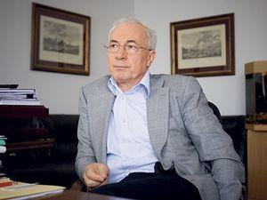 Азаров: Оппозиция хочет испортить наши отношения с Россией