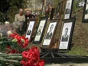 Итог недели: в Украине почтили память героев ликвидации аварии на ЧАЭС