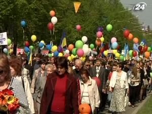 Запоріжжя: місто відзначило Першотравень в стилі Радянського союзу Запоріжжя: місто відзначило Першотравень в стилі Радянського союзу