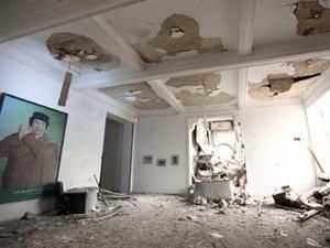 Співробітників ООН після нападу військ Каддафі евакуювали з Лівії Співробітників ООН після нападу військ Каддафі евакуювали з Лівії