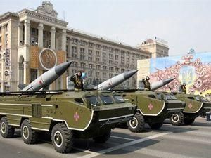 Янукович, Азаров і Литвин будуть на Хрещатику в День Перемоги Янукович, Азаров і Литвин будуть на Хрещатику в День Перемоги