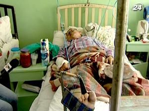 Чоловіка збив з ніг газовий балон, який вибухнув у дворі будинку Чоловіка збив з ніг газовий балон, який вибухнув у дворі будинку