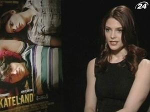 Зірка "Сутінок" Ешлі Грін розповіла про новий фільм "Скейтленд" Зірка "Сутінок" Ешлі Грін розповіла про новий фільм "Скейтленд"