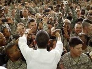 Обама поспілкувався з бійцями, які знищили бін Ладена Обама поспілкувався з бійцями, які знищили бін Ладена