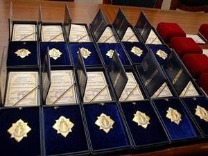 Более 2 тысяч женщин получили звание "Мать-героиня" Более 2 тысяч женщин получили звание "Мать-героиня"