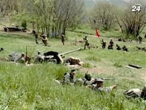 В Севастополе воссоздали штурм Сапун-горы В Севастополе воссоздали штурм Сапун-горы