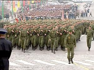 На Красной площади в Москве провели генеральную репетицию парада Победы На Красной площади в Москве провели генеральную репетицию парада Победы