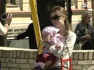 Итог недели: День матери, который остается незаметным Итог недели: День матери, который остается незаметным