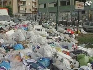 На уборку Неаполя отправились воинские части На уборку Неаполя отправились воинские части