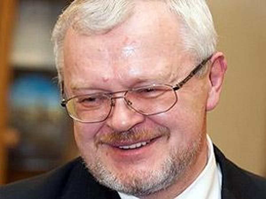 Генконсул Росії у Львові: Інцидент з розтоптаним прапором — образа для всієї Росії Генконсул Росії у Львові: Інцидент з розтоптаним прапором — образа для всієї Росії