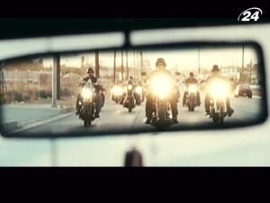 "Лінкольн для адвоката": стрічка розповідає про вирішальну справу успішного адвоката "Лінкольн для адвоката": стрічка розповідає про вирішальну справу успішного адвоката