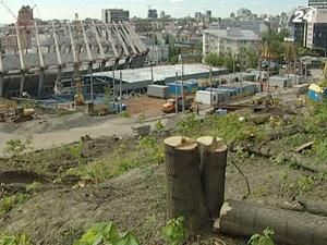 Кияни: Будівництво "зони гостинності" руйнує історичну пам`ятку Кияни: Будівництво "зони гостинності" руйнує історичну пам`ятку