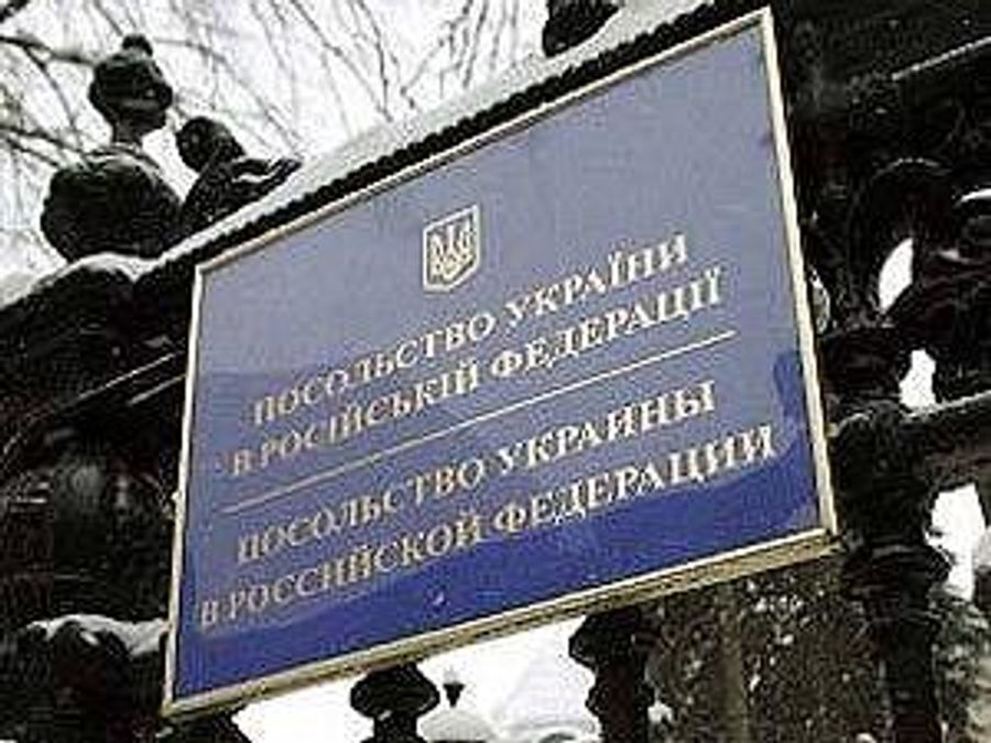 У Москві затримали людей, які протестували проти дій націоналістів у Львові 9 травня У Москві затримали людей, які протестували проти дій націоналістів у Львові 9 травня