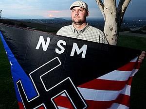 Лидера неонацистской партии США застрелил его 10-летний сын Лидера неонацистской партии США застрелил его 10-летний сын