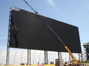 На стадіоні в США встановили найбільший в світі HD-екран На стадіоні в США встановили найбільший в світі HD-екран