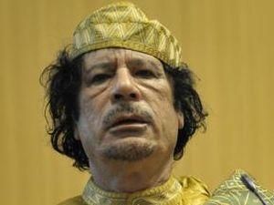 Самолеты НАТО разбомбили резиденцию Каддафи
