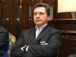 СМИ: Сын Азарова делает миллионы в недвижимости СМИ: Сын Азарова делает миллионы в недвижимости