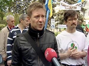 Активисты "Дня гнева" ночевали под парламентом Активисты "Дня гнева" ночевали под парламентом