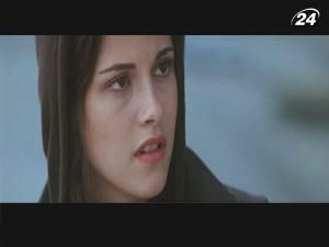 "Сутінки. Сага. Світанок": з’ясування стосунків між людьми та вампірами тривають "Сутінки. Сага. Світанок": з’ясування стосунків між людьми та вампірами тривають