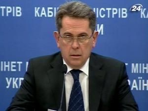 Янукович уволил Емца Янукович уволил Емца