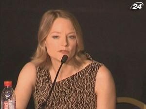 Джоди Фостер привезла в Канны "Бобра" Джоди Фостер привезла в Канны "Бобра"