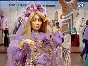 В Киеве открылась выставка авторской куклы В Киеве открылась выставка авторской куклы