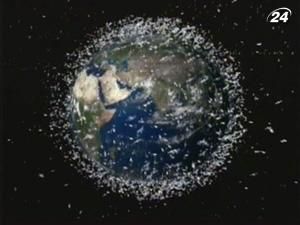 Обсяги космічного сміття зростають в геометричній прогресії
