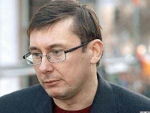 Луценко хоче особисто брати участь у судовому засіданні