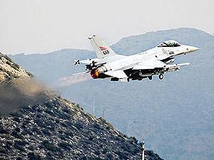 Авіація НАТО знищила два танки в Лівії Авіація НАТО знищила два танки в Лівії