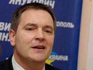 Колесниченко хочет запретить использование масок в митингах 