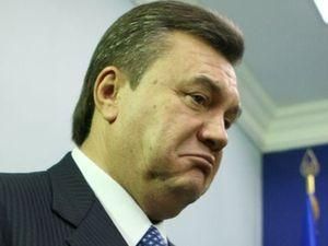Янукович в Ужгороді їздив безлюдними вулицями