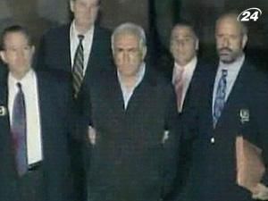 Екс-главі МВФ висунули звинувачення в спробі зґвалтування Екс-главі МВФ висунули звинувачення в спробі зґвалтування