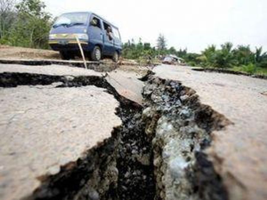 В Турции произошло землетрясение - 4 человека погибли В Турции произошло землетрясение - 4 человека погибли