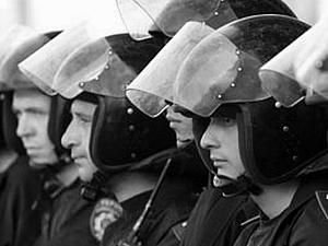 Одеська облрада просить в Азарова батальйон внутрішніх військ Одеська облрада просить в Азарова батальйон внутрішніх військ