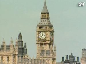 Біг-Бен - найбільший дзвін на всім відомій вежі в Лондоні