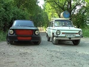 В Донецке "Запорожец" превратили в бэтмобиль В Донецке "Запорожец" превратили в бэтмобиль