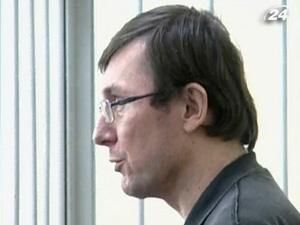 Лікарі приглянуть за тим, як Луценко буде виходити з голодування Лікарі приглянуть за тим, як Луценко буде виходити з голодування