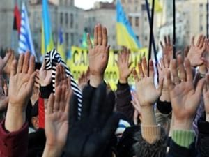 Опрос: Украинцы не избрали бы президентом темнокожего или еврея