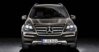 Mercedes Benz показал самый роскошный кроссовер GL-Class Grand Edition