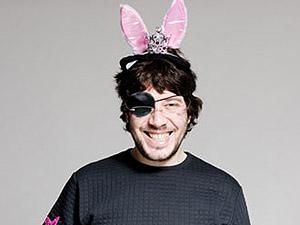 "Аэрофлот" подал в суд на Артемия Лебедева "Аэрофлот" подал в суд на Артемия Лебедева