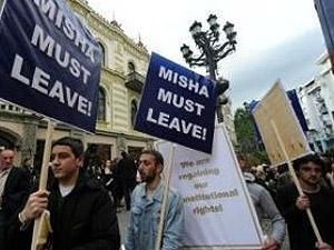 В Грузии продолжают готовиться к параду, несмотря на действия оппозиции В Грузии продолжают готовиться к параду, несмотря на действия оппозиции