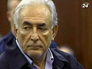 Саркозі володів компроматом на Стросс-Кана Саркозі володів компроматом на Стросс-Кана