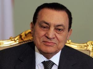 Друзья Мубарака вывезли из Египта 7 миллиардов долларов